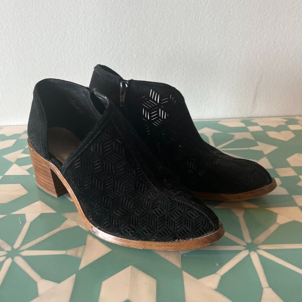 Geometric cut-out ankle boot, Size 6